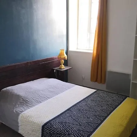Studio B Apartment *