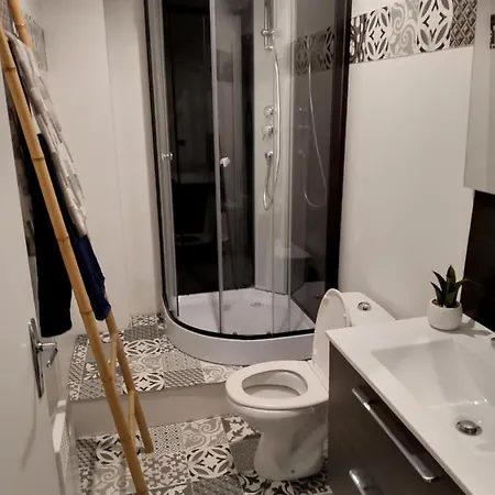 Studio B *